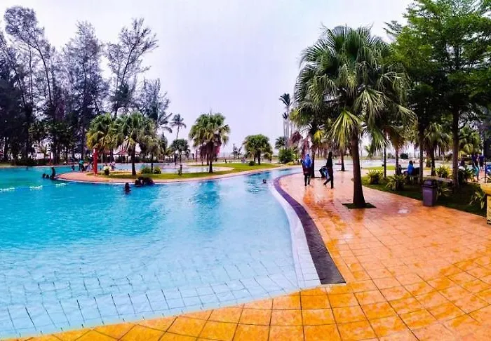 De Rhu Beach Resort Kuantan